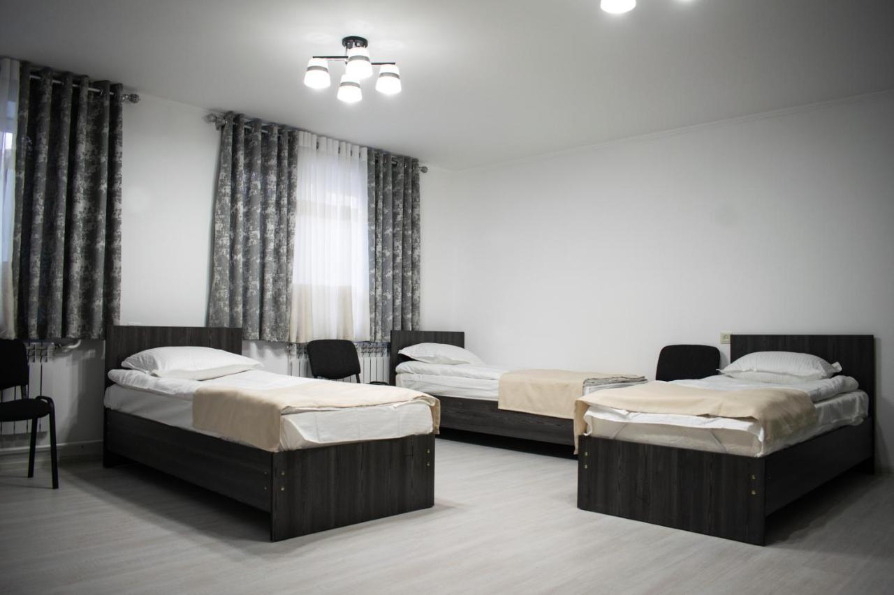 Mixx Hotel Karakol Exterior photo